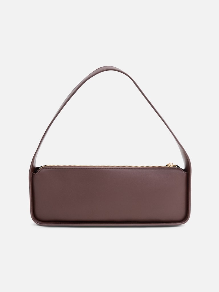 Baguette bag with wide strap