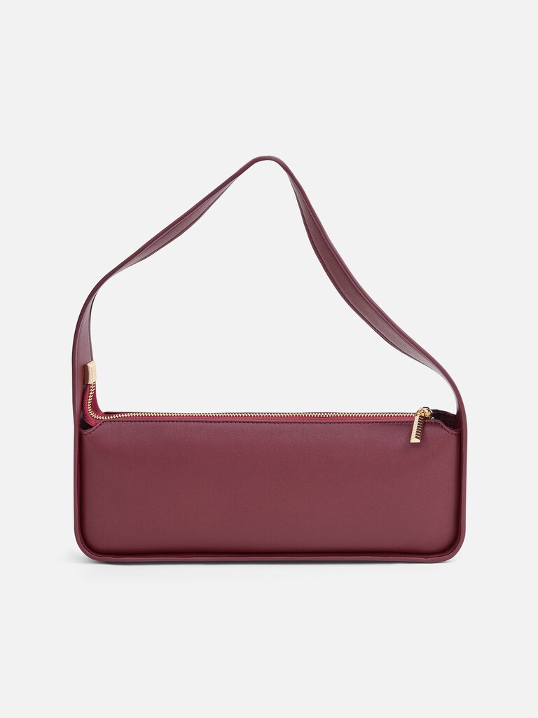 Baguette bag with wide strap