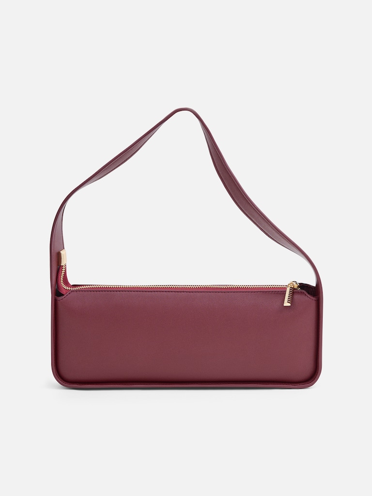 Baguette bag with wide strap