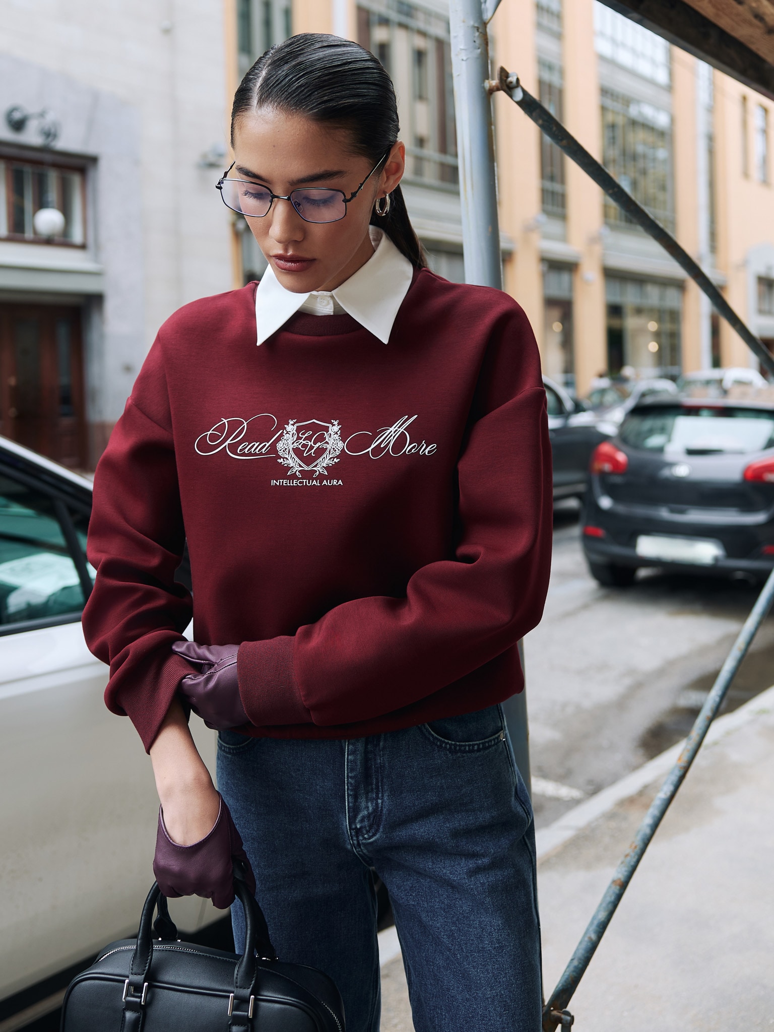 Luźna bluza z odpinanym kołnierzem