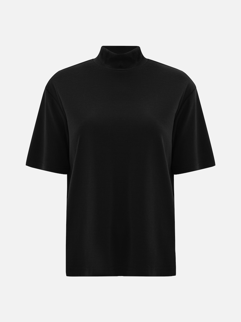 Cotton top with high collar and short sleeves