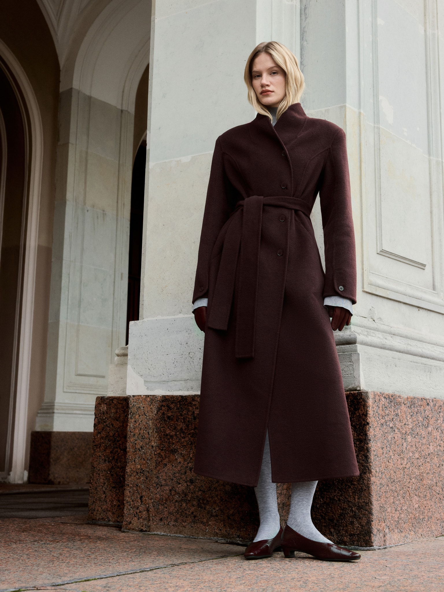 Straight woollen maxi coat with side slits