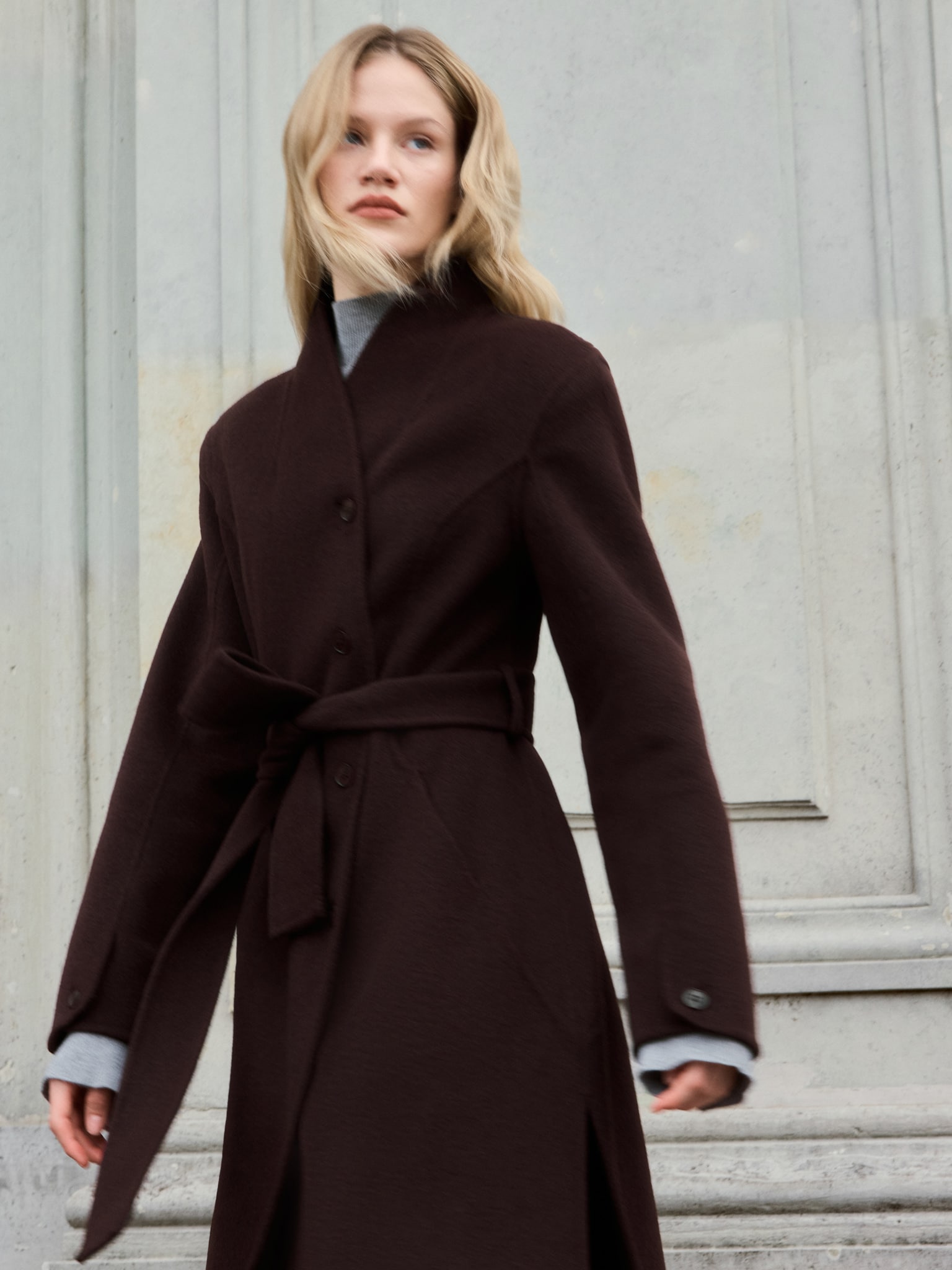 Straight woollen maxi coat with side slits