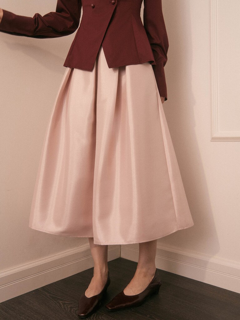 Flared maxi skirt with large pleats