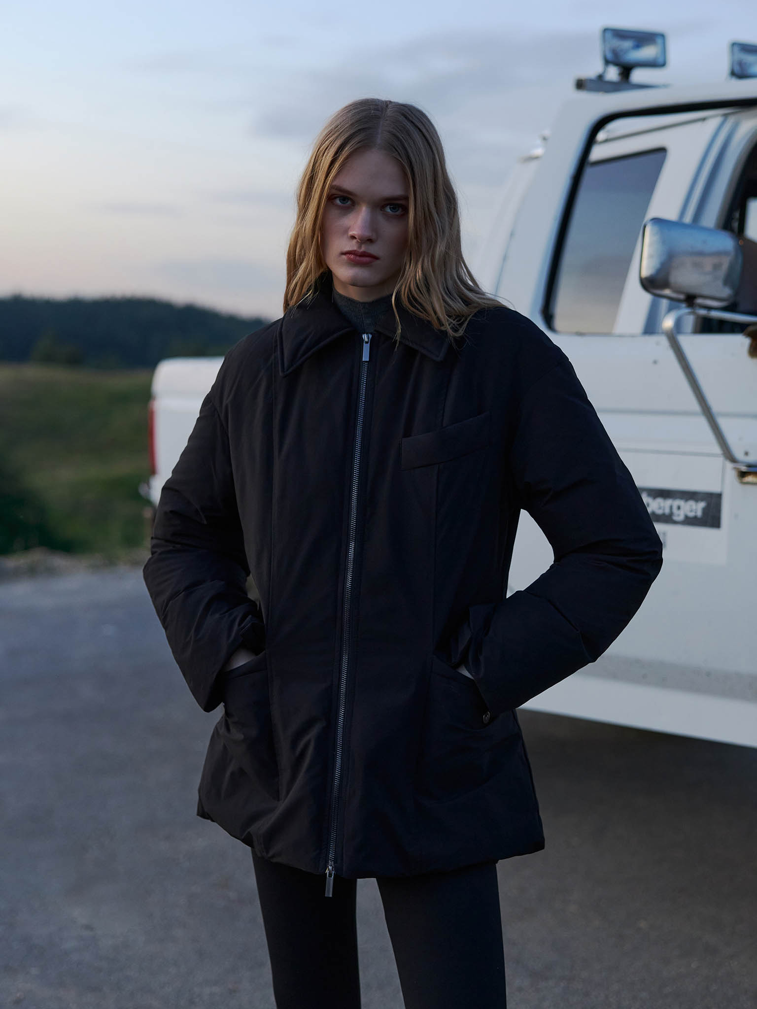 Triangle Insert Jacket Fitted down jacket with triangular collar :: LICHI - Online fashion store