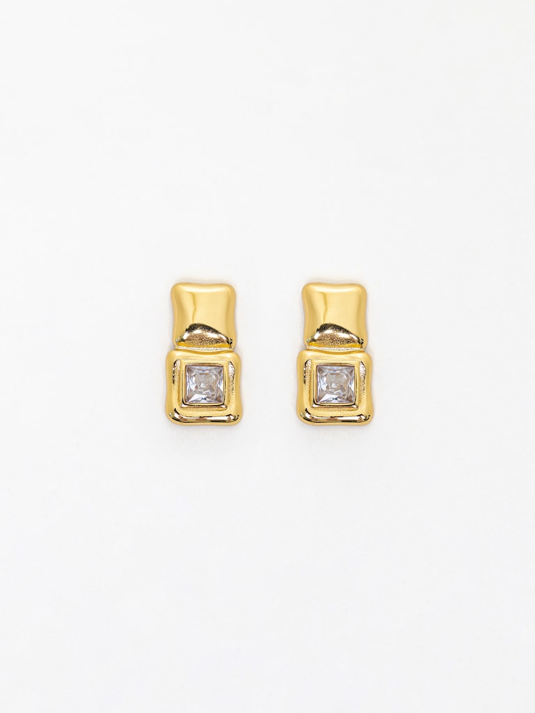 Geometrische Ohrstecker mit quadratischen Steinen