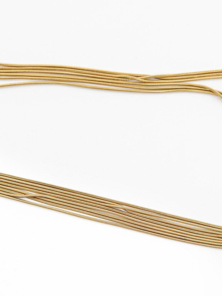 Mehrstufige Halskette aus feinen Ketten