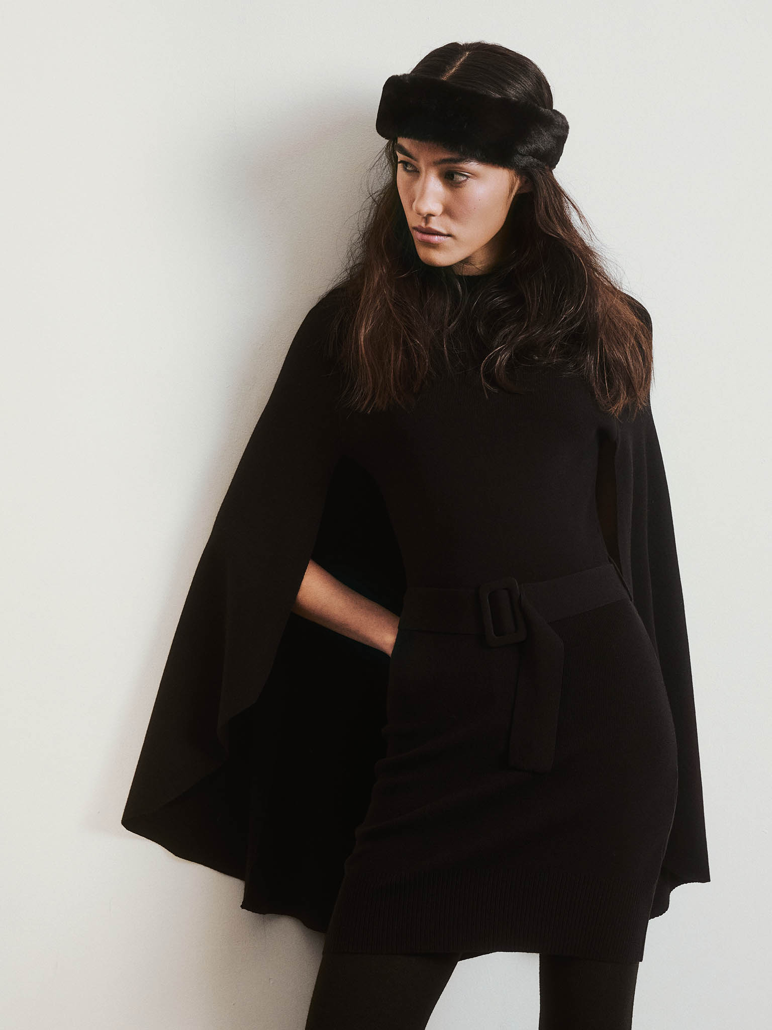 Viscose mini jersey dress with a train and matching belt