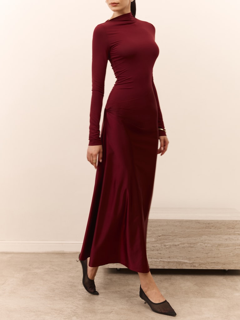 Комбинированное платье макси с отрезной юбкой