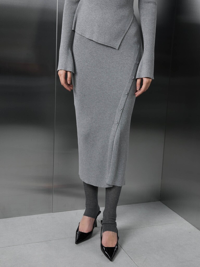 Юбка макси из вискозы в рубчик с разрезом сбоку и пуговицами