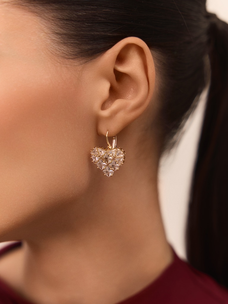 Heart-shaped crystal earrings