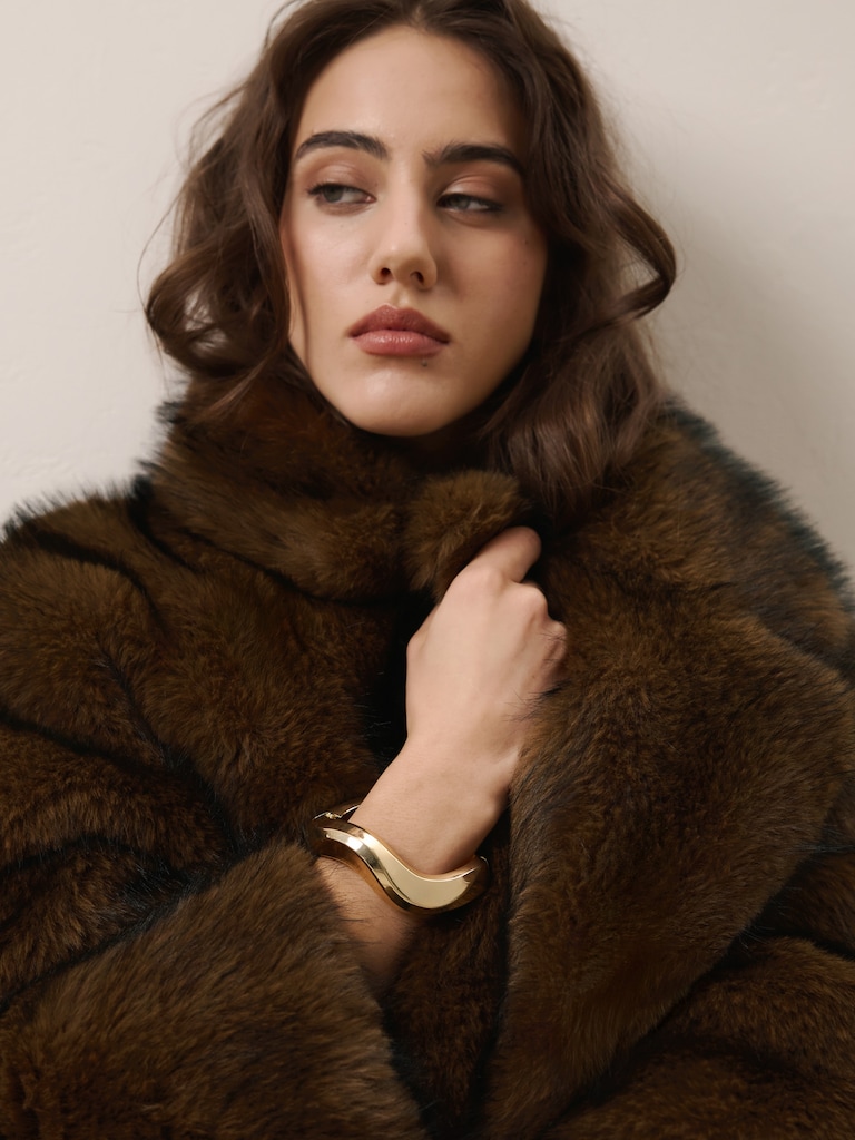 Gebogenes rundes Armband