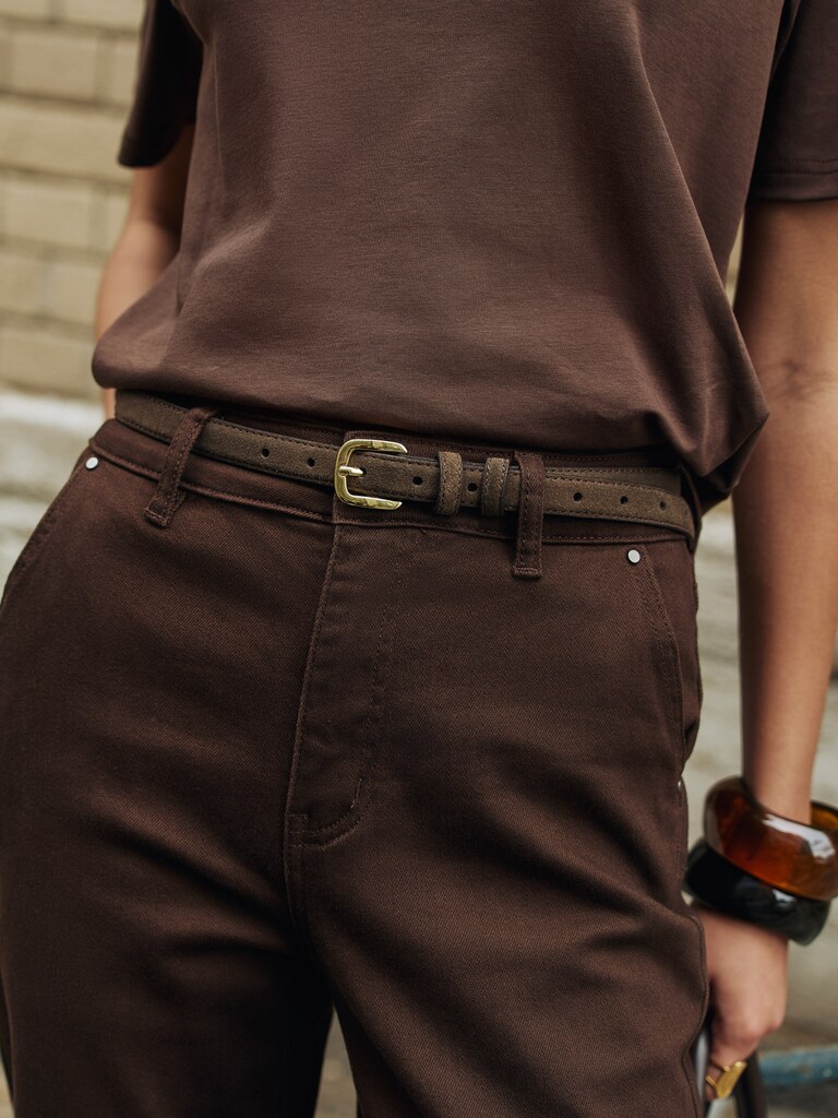 Slim suede belt