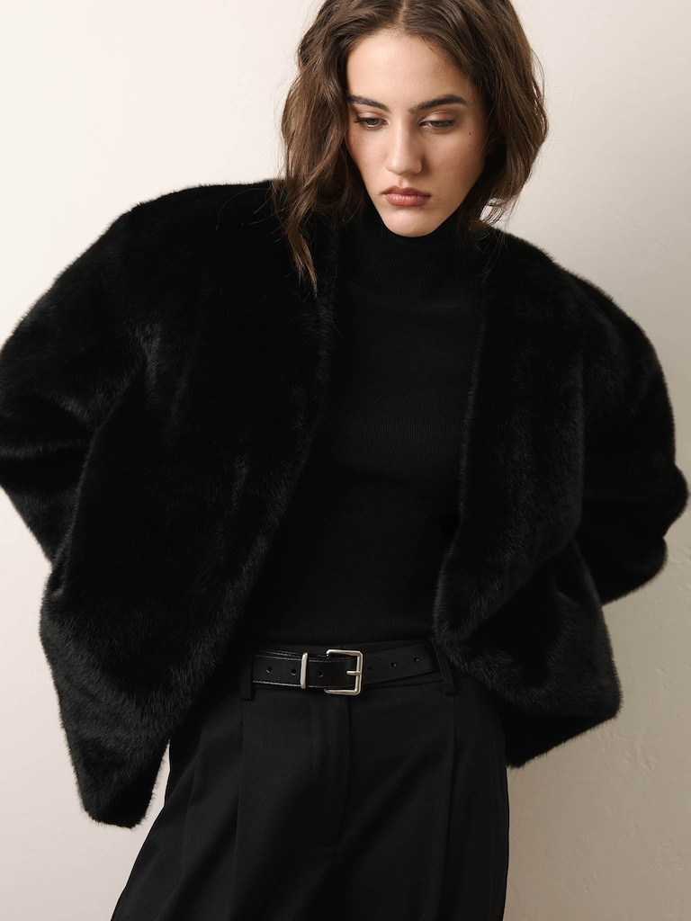 Leather belt with square buckle