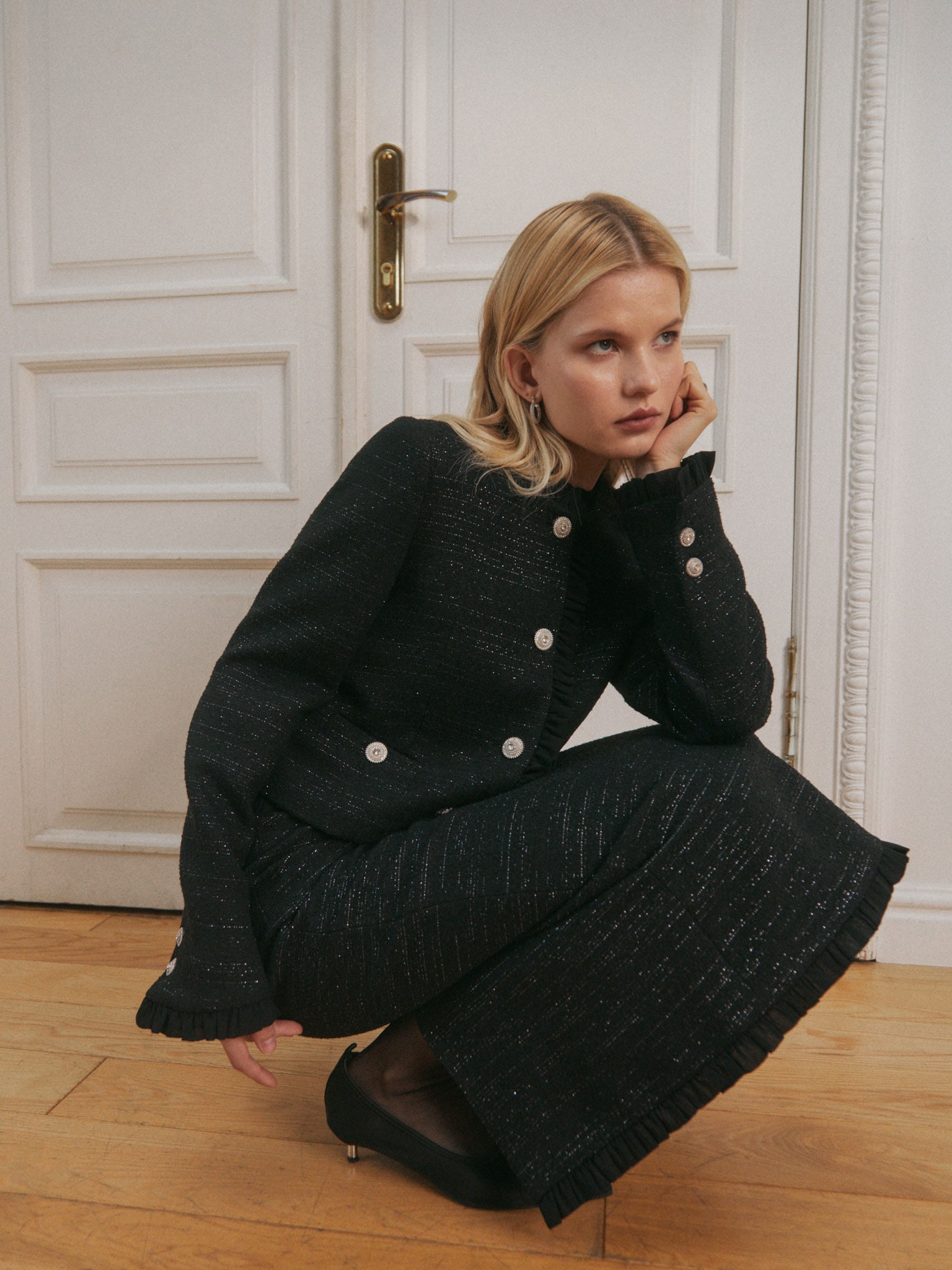 Straight-cut tweed midi skirt with ruffles