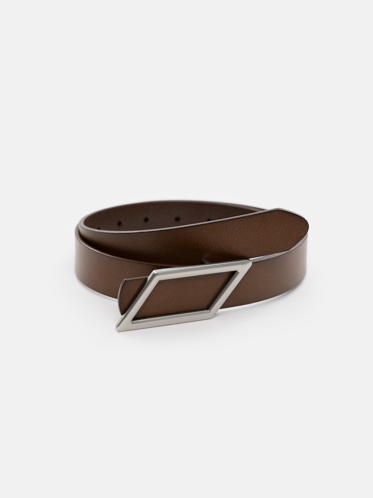 Leather belt with diamond-shaped buckle