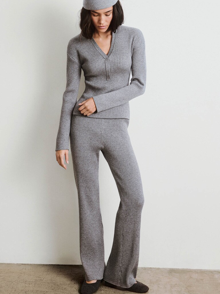 Flared rib-knit trousers