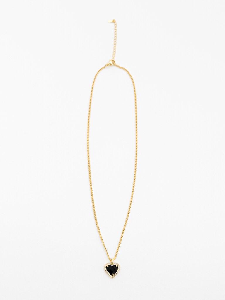 Золотистая цепь с кулоном в виде сердца
