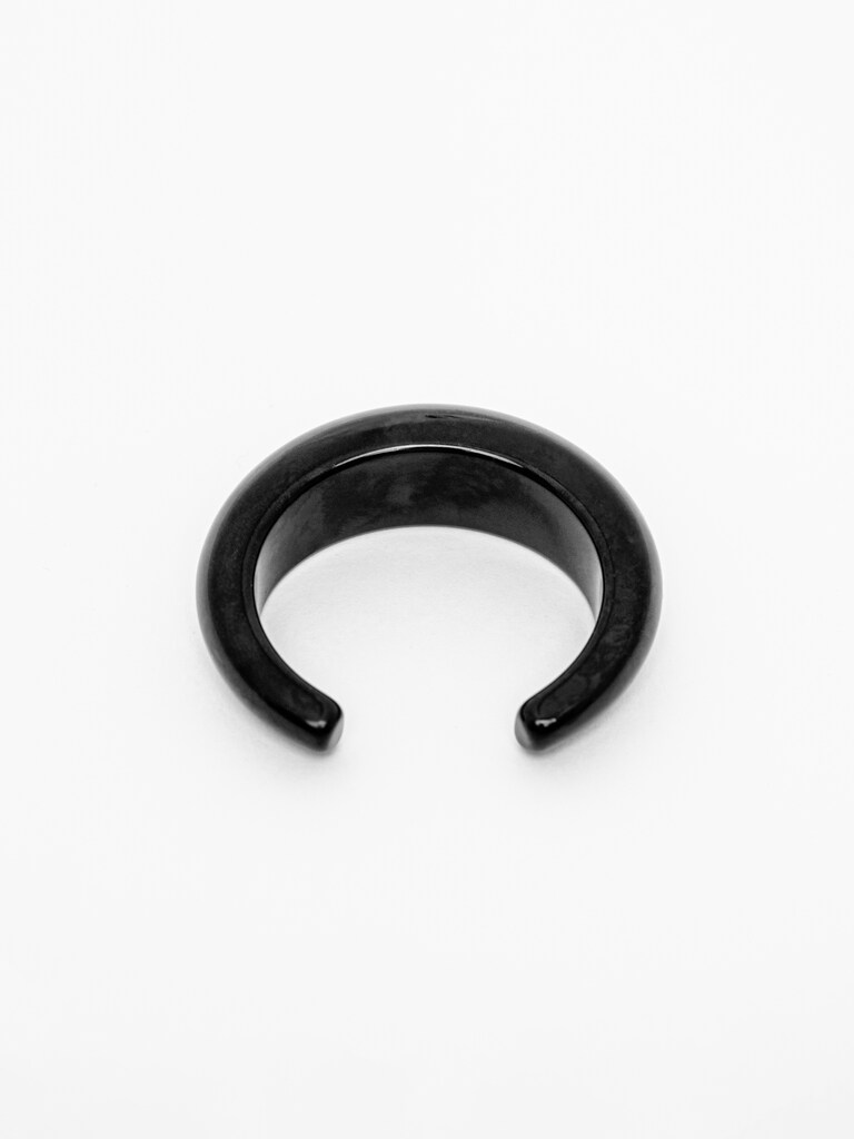 Voluminous round bracelet