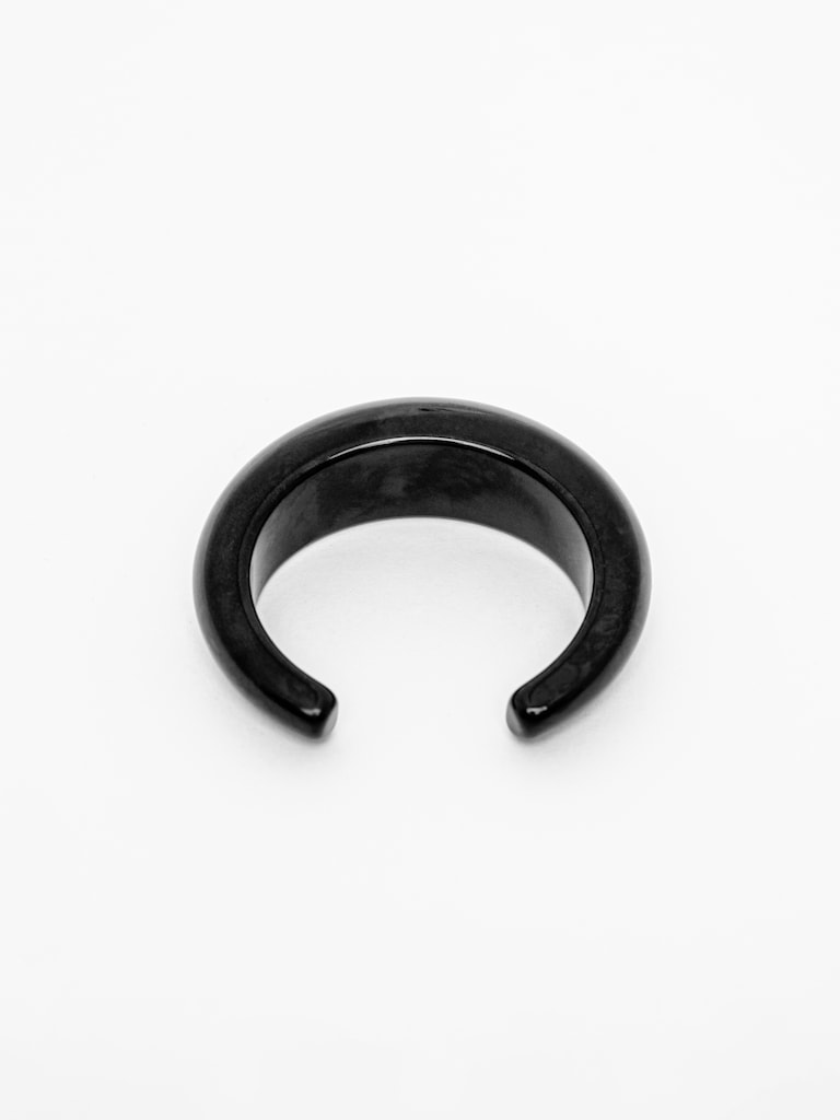 Voluminous round bracelet