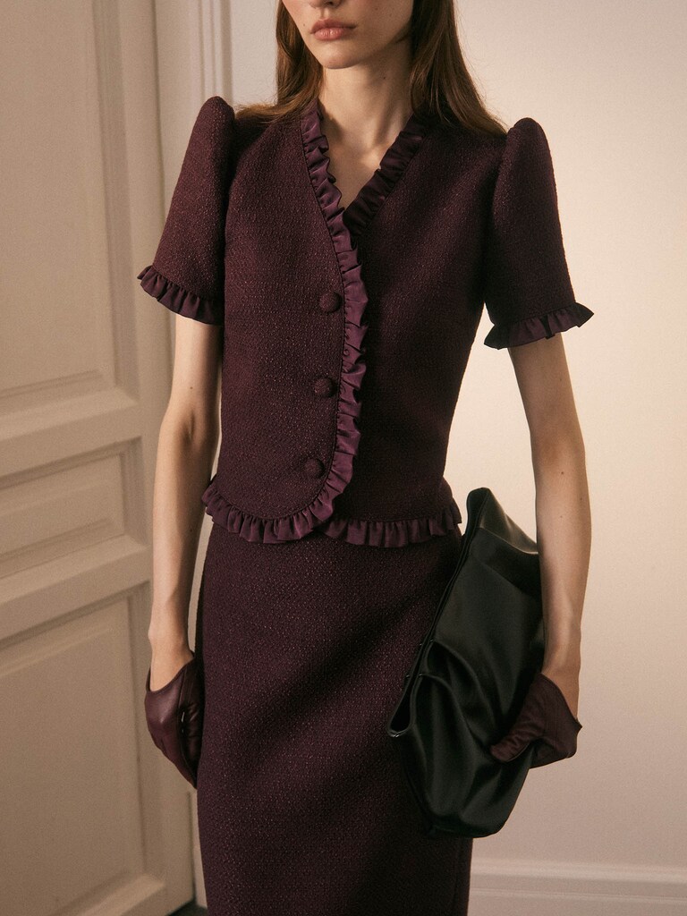 Straight-cut tweed blouse with ruffles