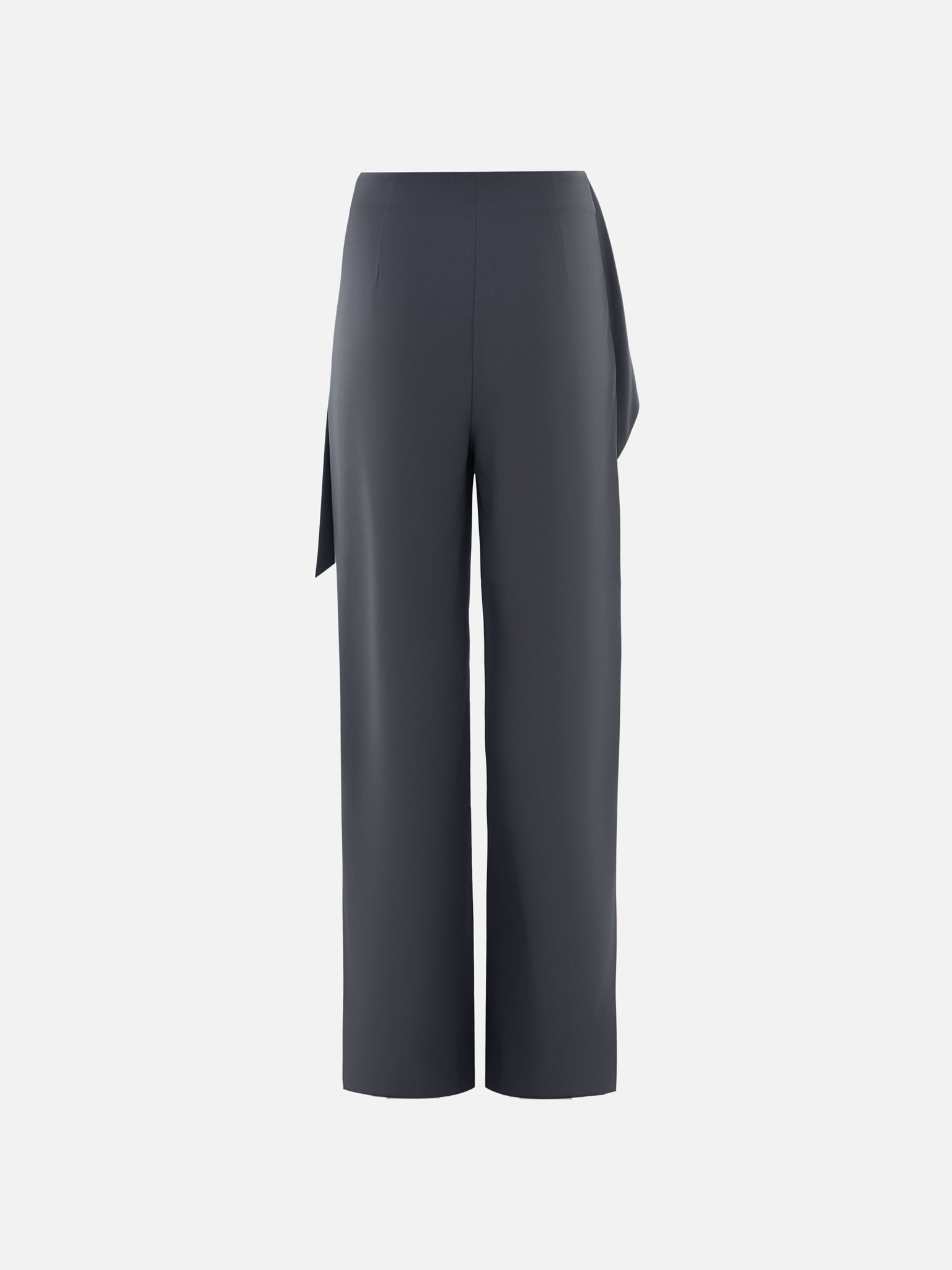 Loose-fit trousers with draping at the hips