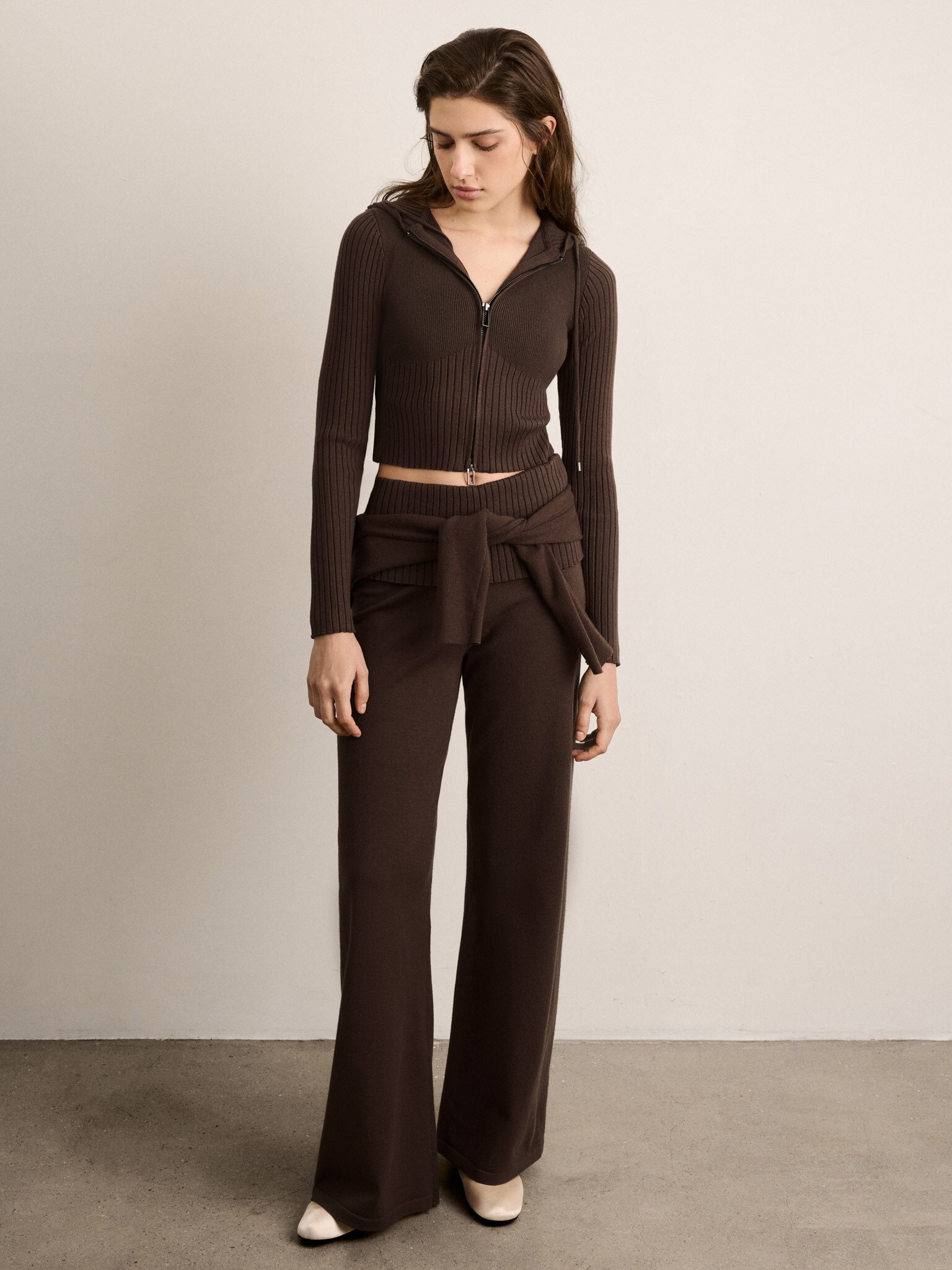 Pantalon évasé en maille :: LICHI Online fashion store