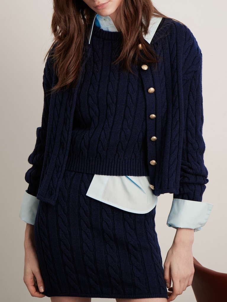 Textured knitted cardigan with golden buttons