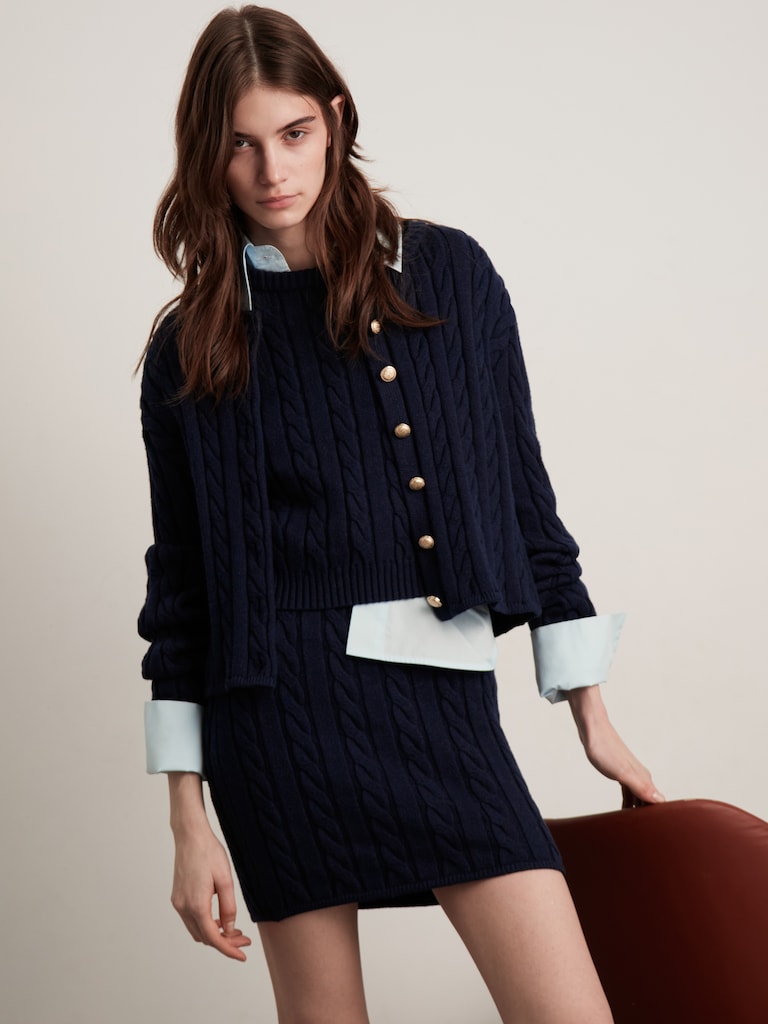 Straight textured knitted mini skirt