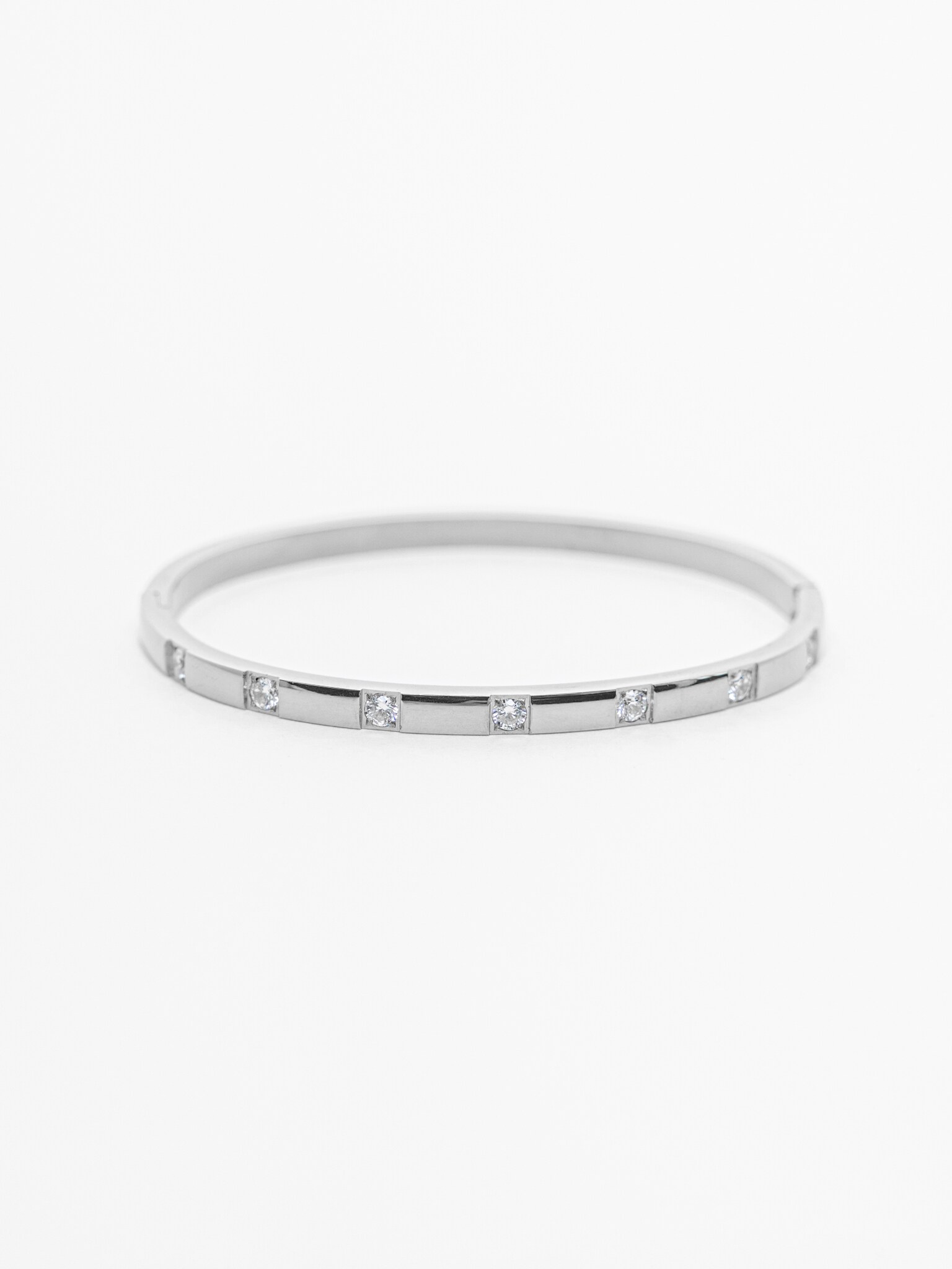 Серебристый Серебристый