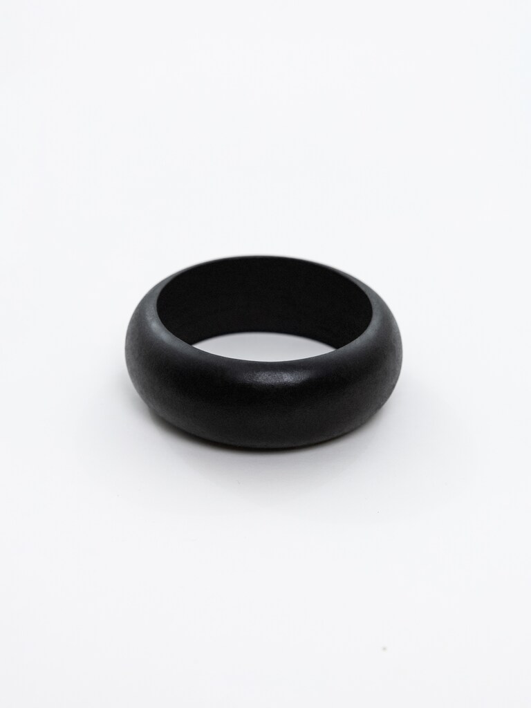 Voluminous round bracelet