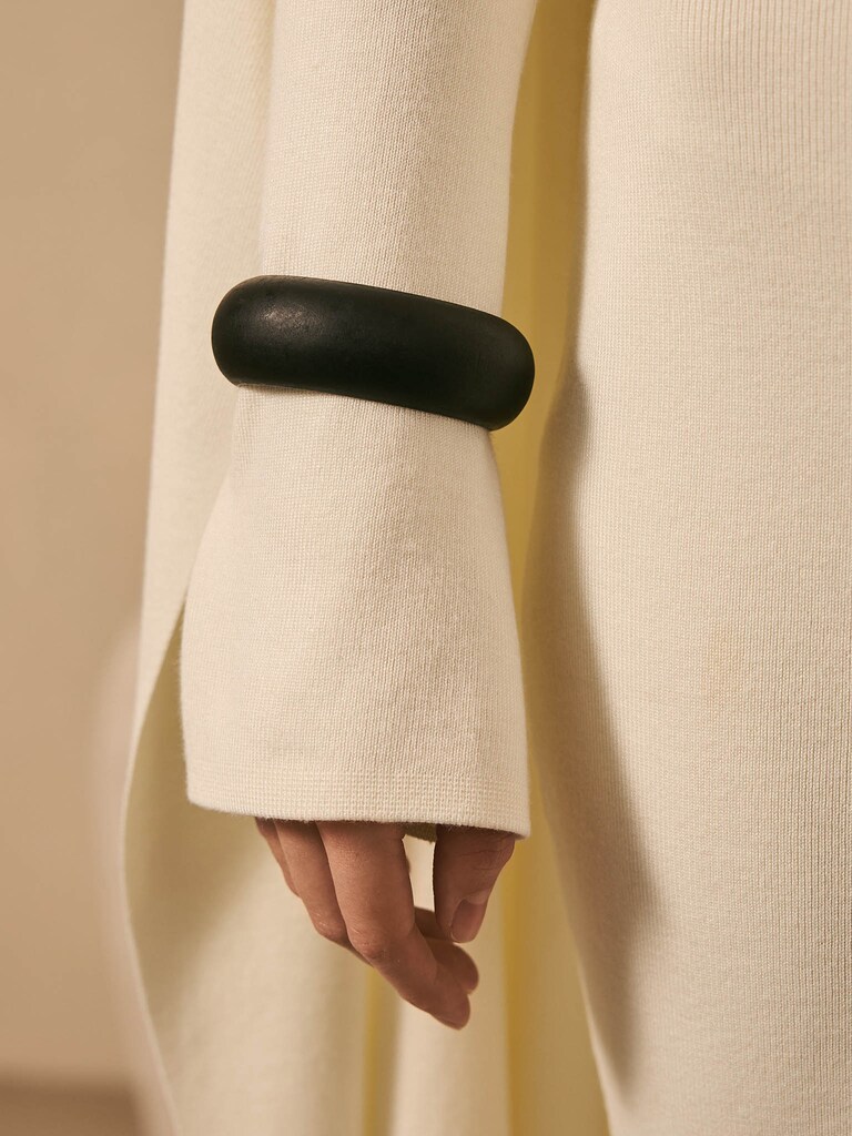 Объемный круглый браслет