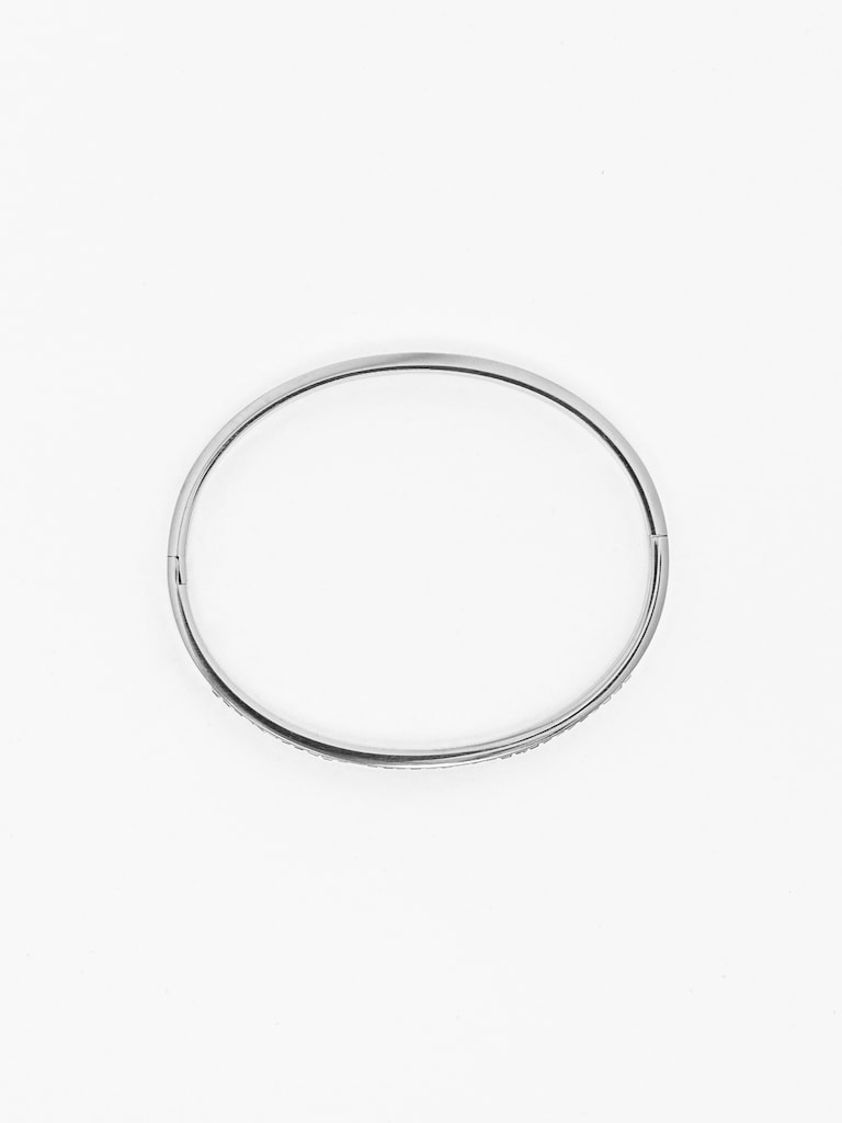 Браслет из гладкого металла со стразами