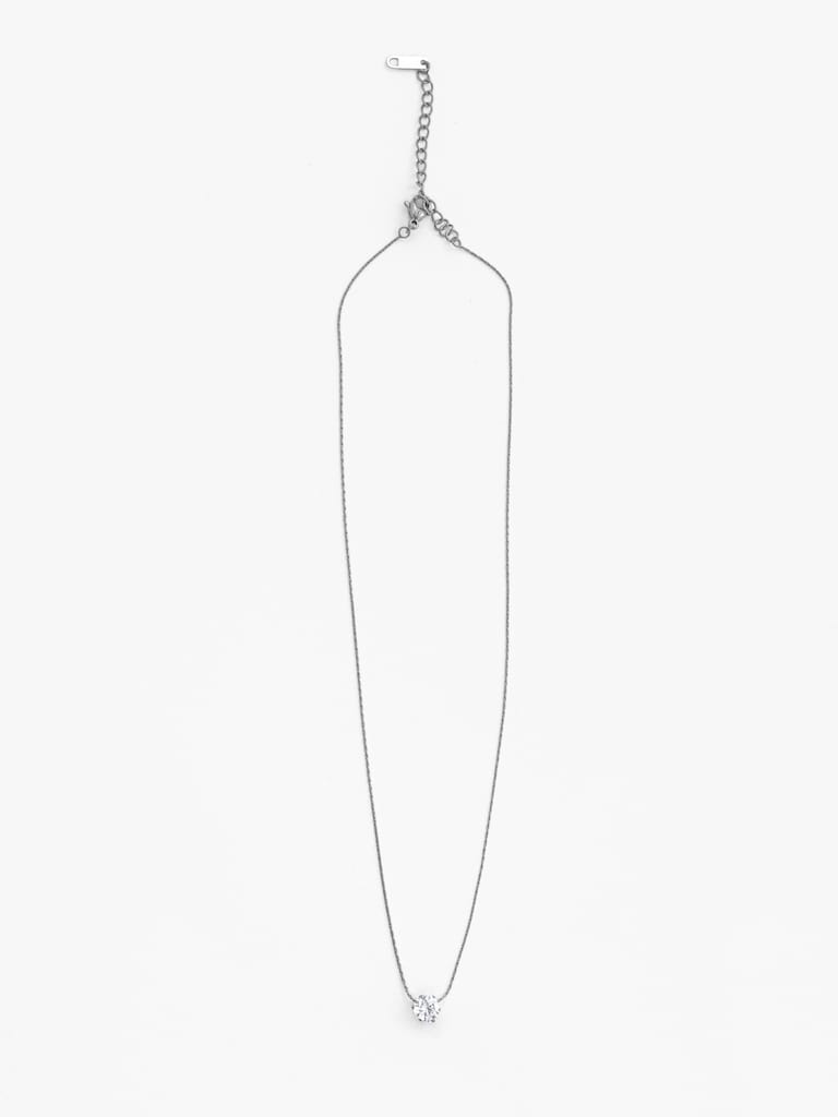 Тонкая цепь с подвеской в виде кристалла