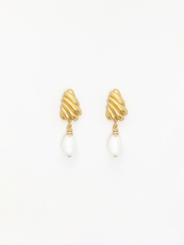 Stud earrings with intricate designs and teardrop pendants