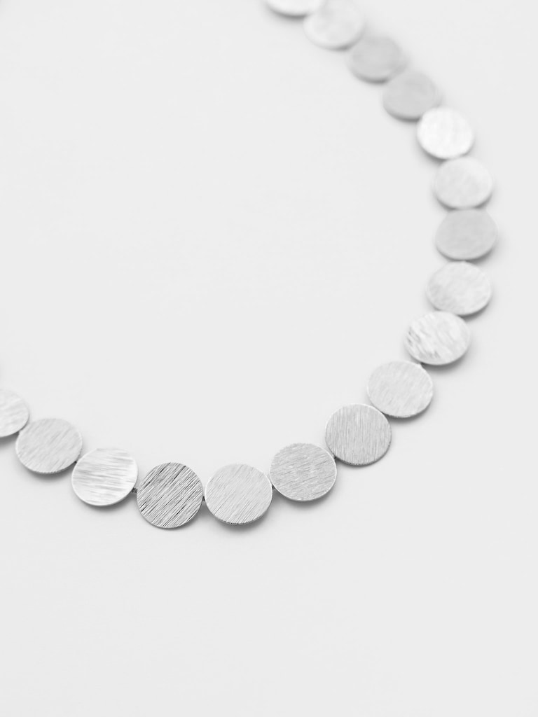 Колье из круглых блоков