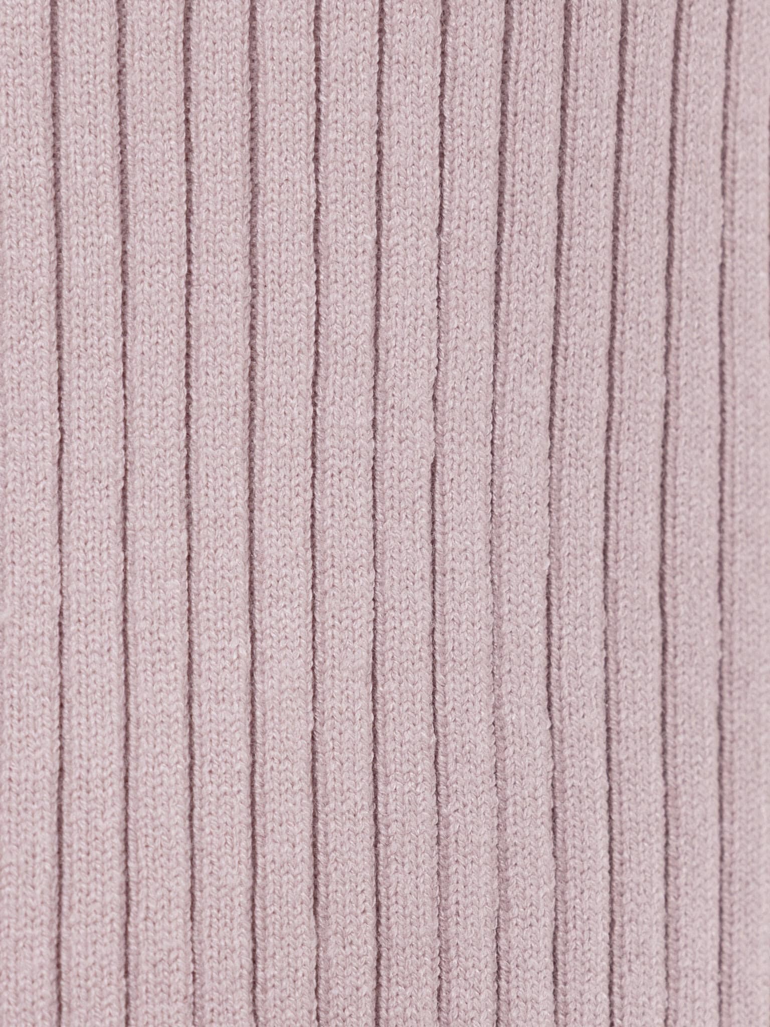 Трикотажный кардиган в рубчик с оборками