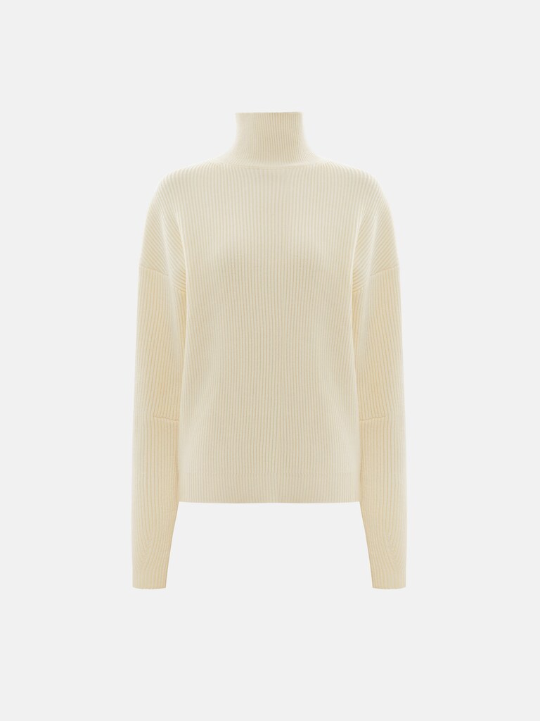 Loose-fitting chunky ribbed jumper