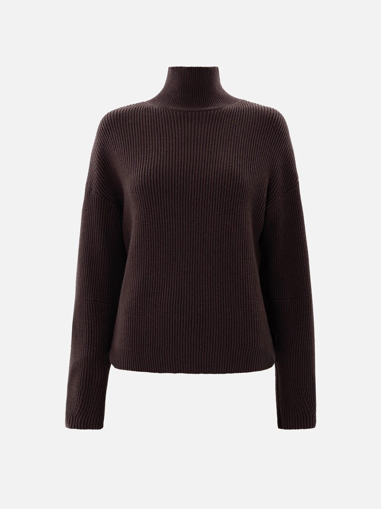 Loose-fitting chunky ribbed jumper