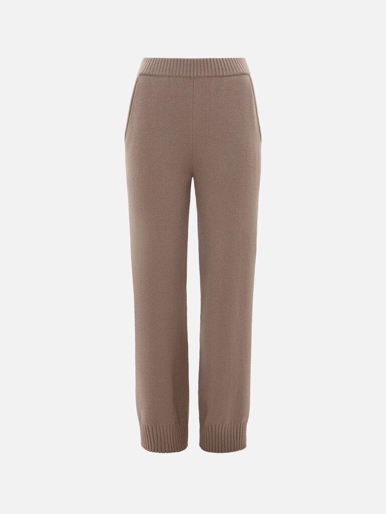 Loose-fitting smooth knitted trousers