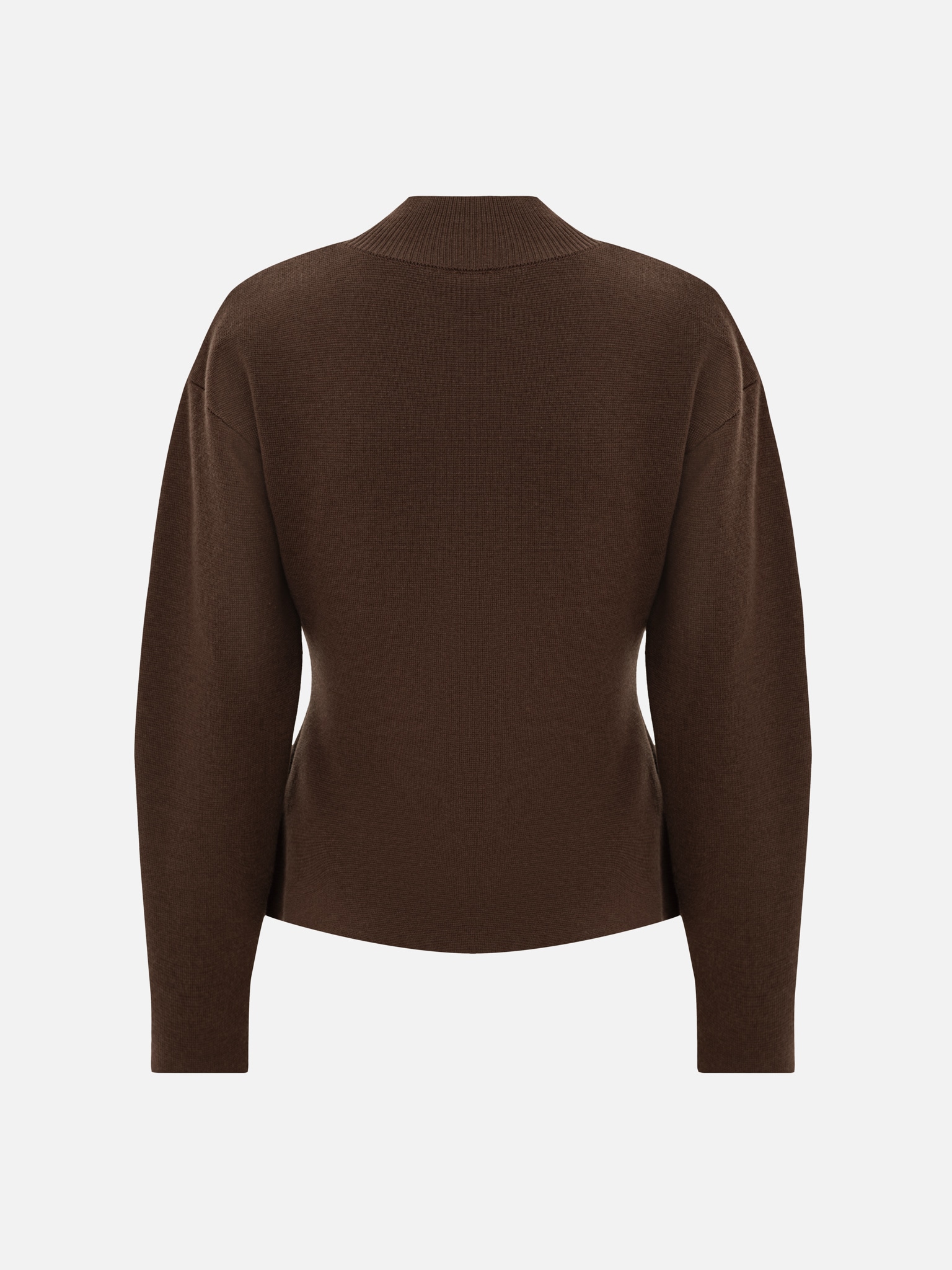 Fitted jumper with a decorative seam