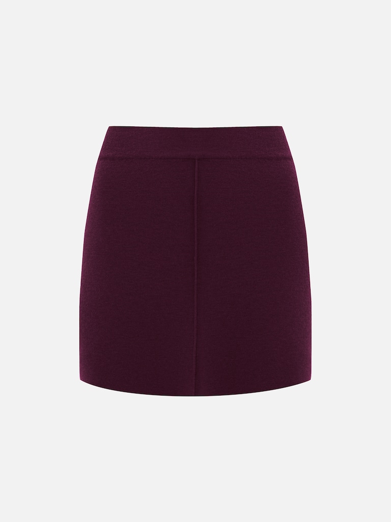 Straight mini skirt with a decorative seam