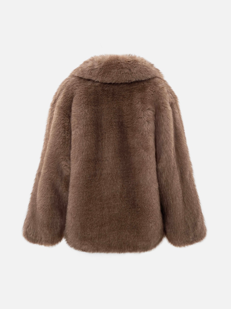 Объемная экошуба мини с широким воротником