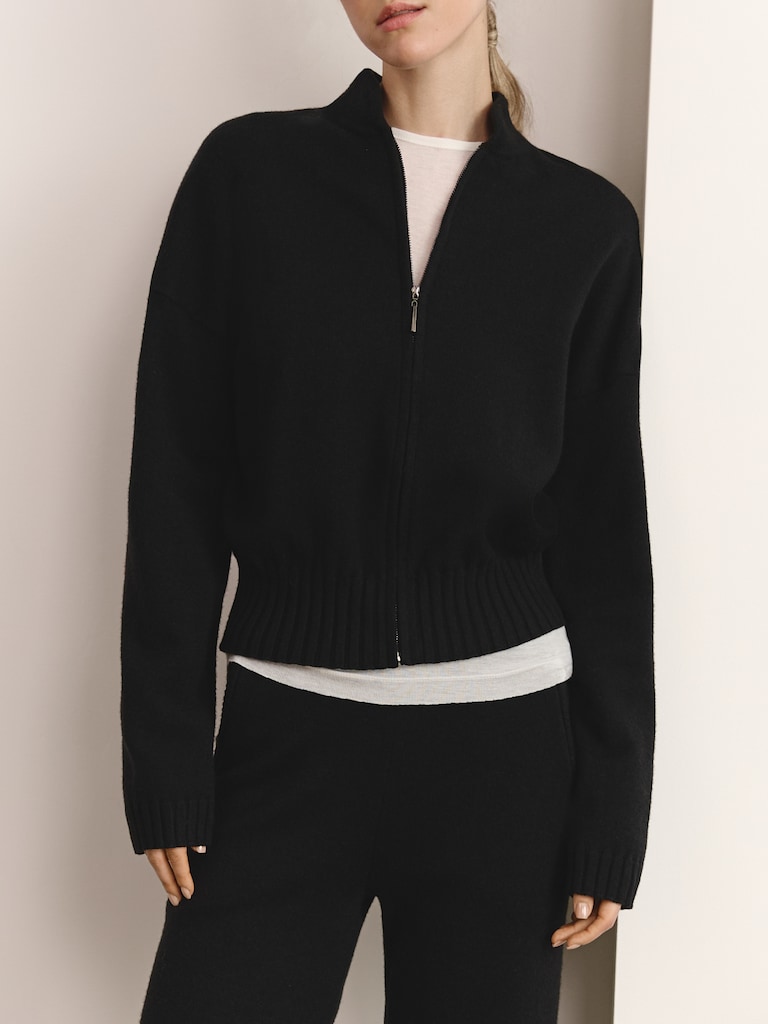 Кардиган гладкой вязки на молнии