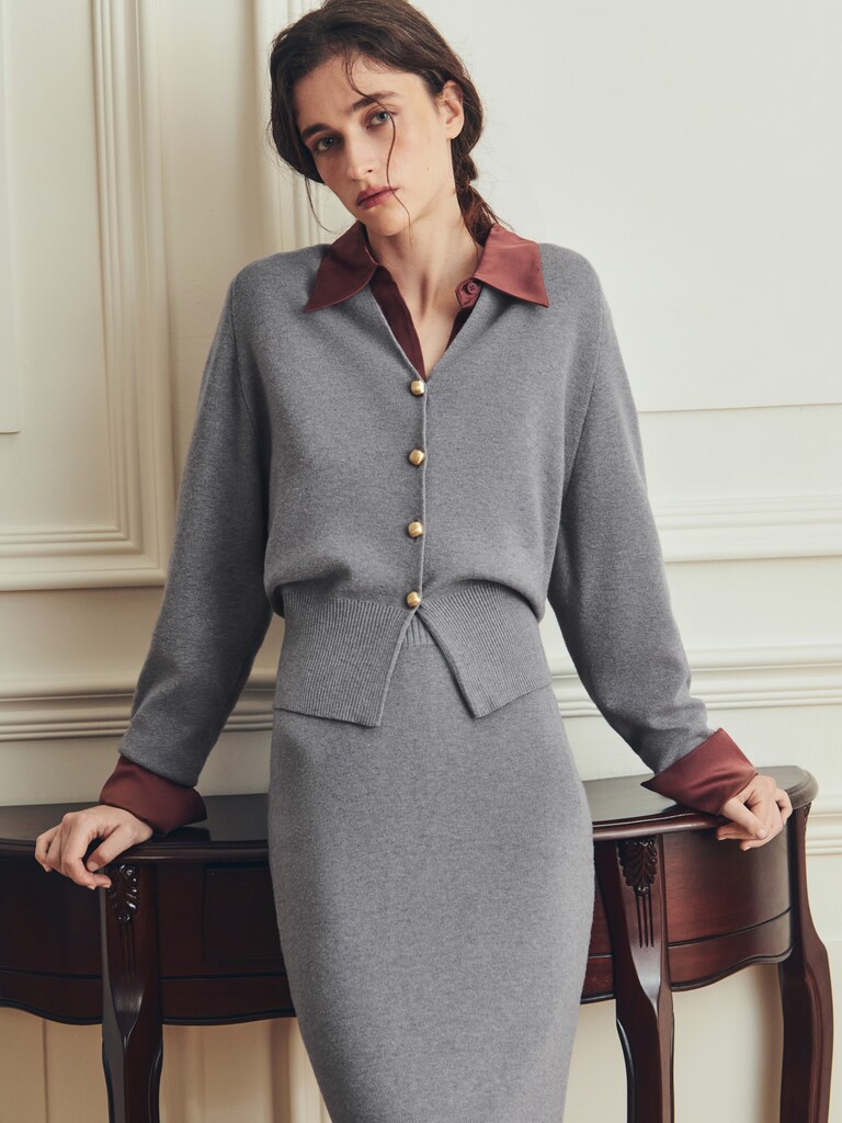 Приталенный кардиган из вязаного трикотажа