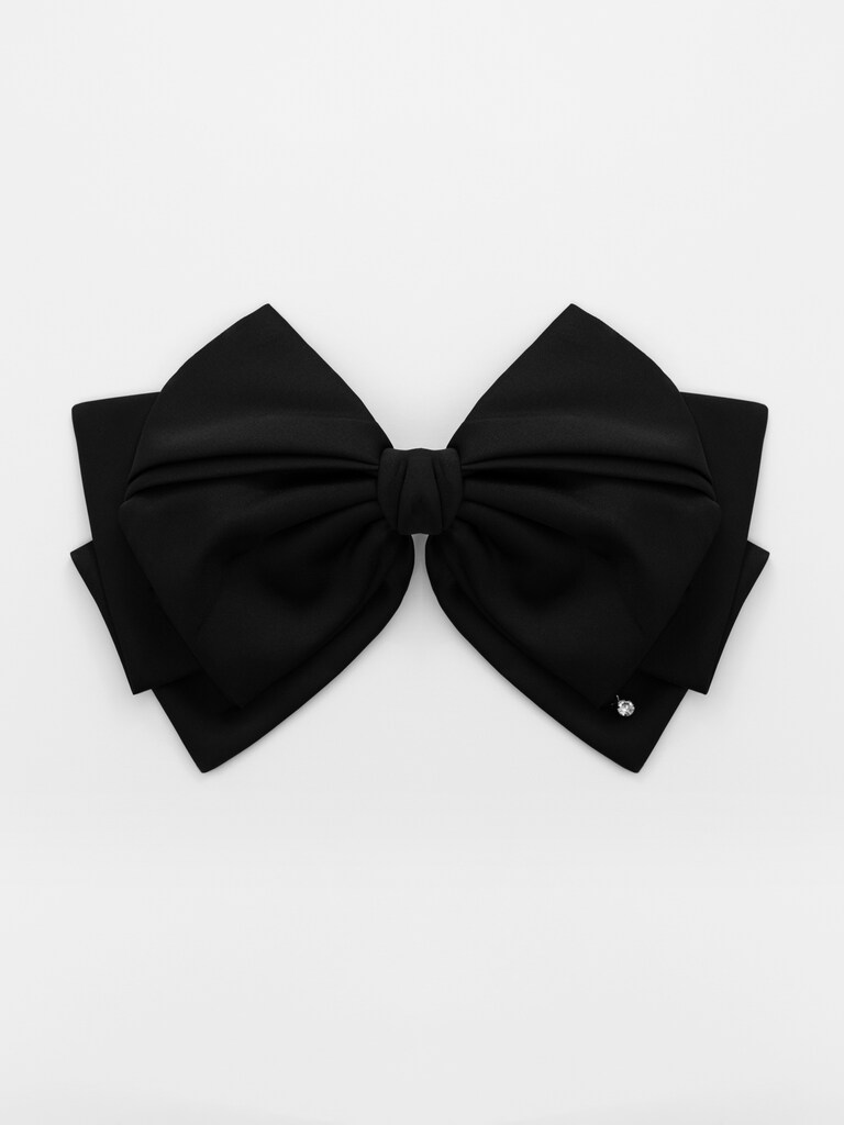 Hair bow with pendant decoration