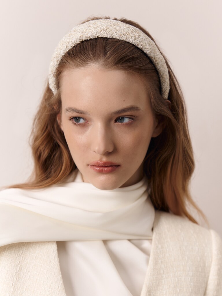 عصابة شعر من التويد