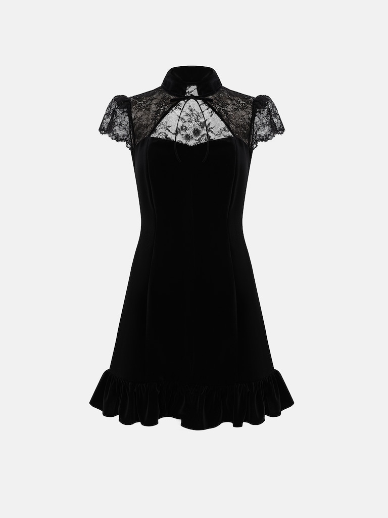 فستان قصير ملائم مع صدّار من الدانتيل وربطات