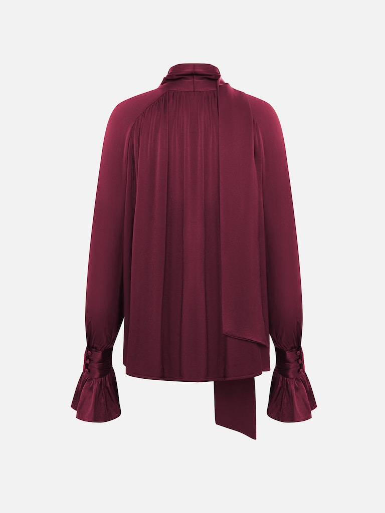 Блуза из вискозы с шарфом-лентой в тон