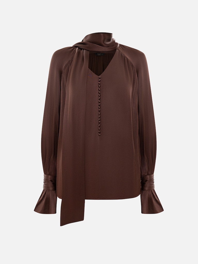 Блуза из вискозы с шарфом-лентой в тон